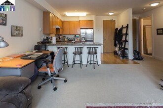 1020 Jackson St in Oakland, CA - Building Photo - Building Photo