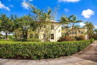 421 Grand Concourse in Miami Shores, FL - Building Photo - Building Photo