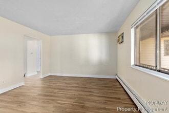 143 Gaines St SE in Grand Rapids, MI - Building Photo - Building Photo