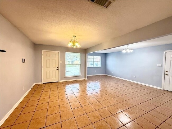 4812 Trenton St in Metairie, LA - Building Photo - Building Photo