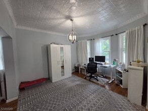 49 Feronia Wy in Rutherford, NJ - Building Photo - Building Photo