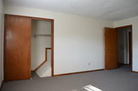 6626 Ervin Rd, Unit 32 in Athens, OH - Foto de edificio - Building Photo