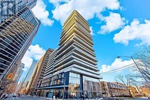 57 St Joseph St in Toronto, ON - Building Photo