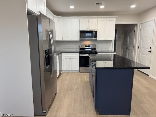 188 Heckel St in Belleville, NJ - Building Photo - Building Photo