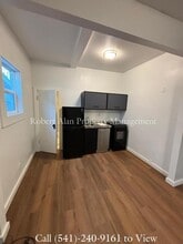 119 SW Emigrant Ave in Pendleton, OR - Building Photo - Building Photo