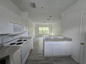 3741 Conroy Rd in Orlando, FL - Building Photo - Building Photo