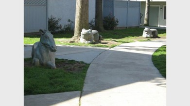 Linda Vista Village in Escondido, CA - Foto de edificio - Building Photo