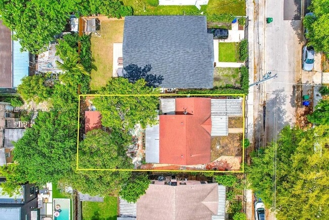 property at 250 NW 43rd St