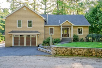 21 Hemlock Pt Rd in Sebago, ME - Building Photo - Building Photo
