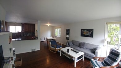 1111 Dewey Ave in Evanston, IL - Building Photo - Building Photo