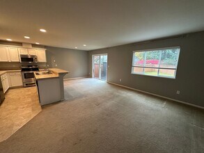 5459 57th Loop SE in Lacey, WA - Building Photo - Building Photo