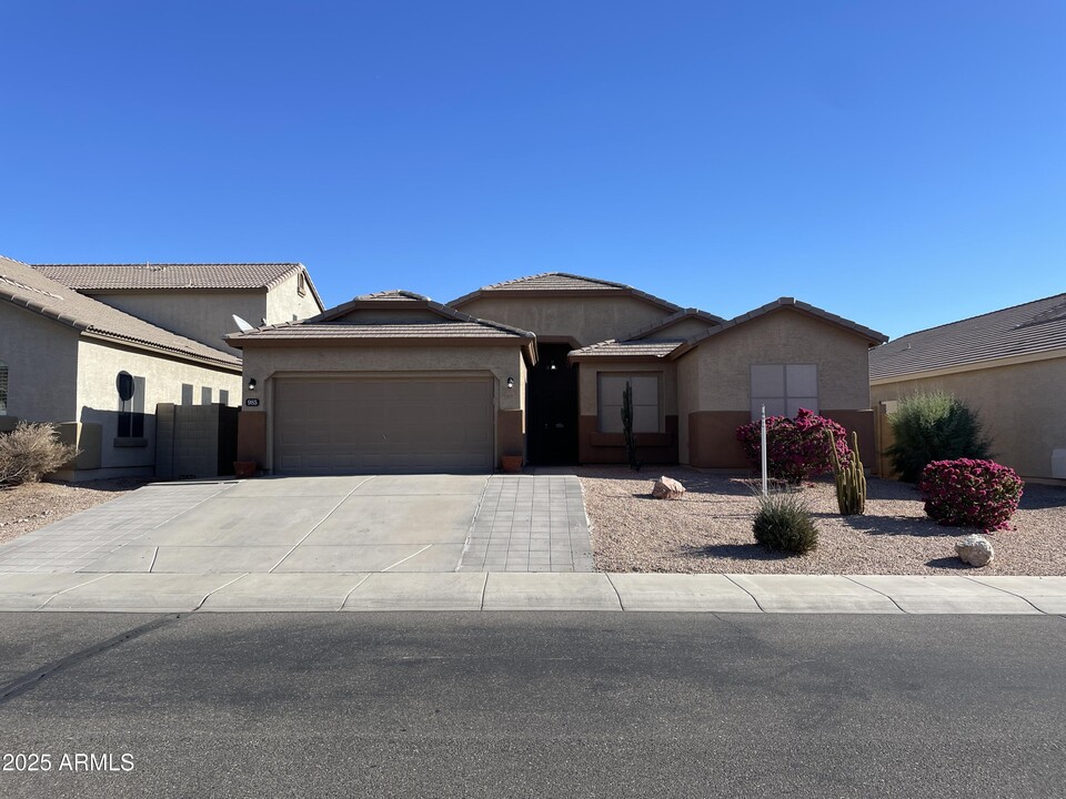 985 S 241st Ave in Buckeye, AZ - Building Photo