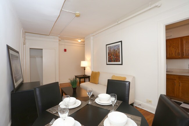 The Charles Apartments photo'