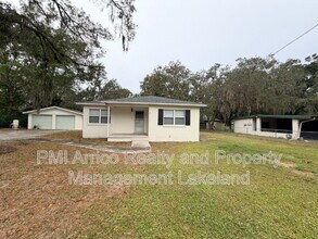 1009 N Forbes Rd in Plant City, FL - Building Photo - Building Photo