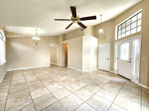 14116 Yellow Wood Cir in Orlando, FL - Building Photo - Building Photo
