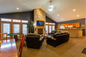 Prairie Oaks Apartments in Verona, WI - Foto de edificio - Interior Photo