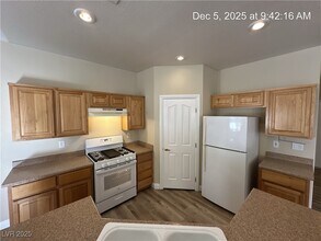 3413 Robust Robin Pl in North Las Vegas, NV - Building Photo - Building Photo