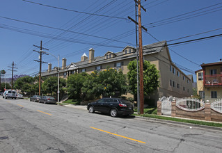 Scott Road Terrace Apartments in Burbank, CA - Building Photo - Building Photo