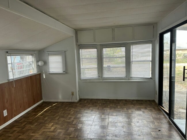 38651 Tarr Dr in Zephyrhills, FL - Building Photo - Building Photo