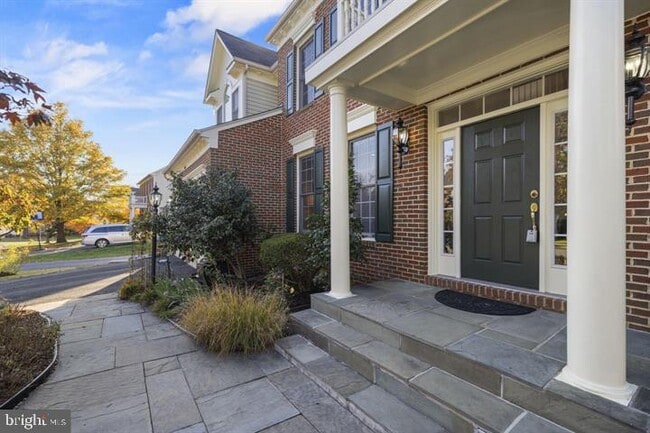 18953 Longhouse Pl in Leesburg, VA - Building Photo - Building Photo