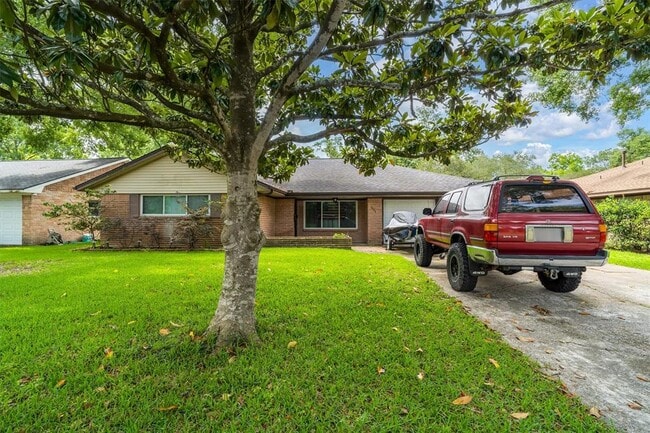 1606 Beachcomber Ln