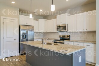 3708 Oak Leaf Wy in Greenville, NC - Building Photo - Building Photo