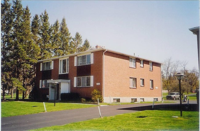 13205 Park St in Alden, NY - Building Photo - Building Photo