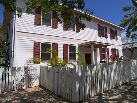 property at 717 Emma St