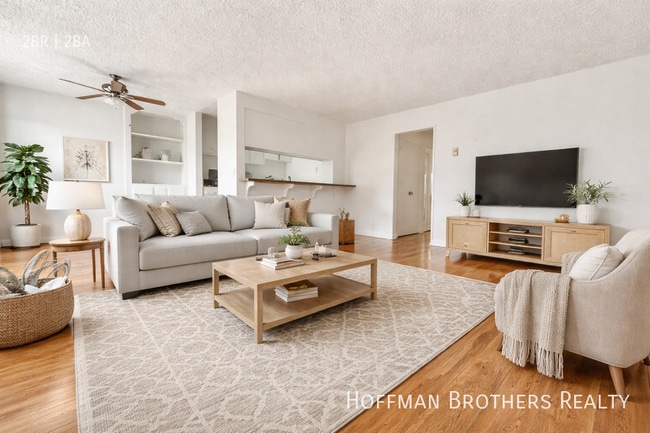 10535 Lindley Ave, Unit 26