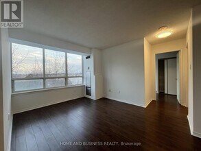 5 Greystone Walk Dr in Toronto, ON - Building Photo - Building Photo