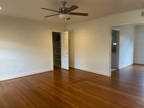 2328 McClendon St in Houston, TX - Building Photo - Building Photo
