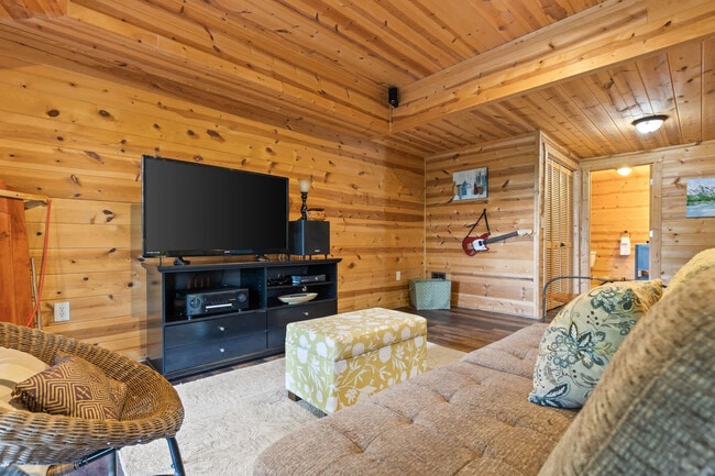 168 High Point Trail in Blue Ridge, GA - Building Photo - Building Photo
