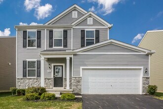 5926 Tully Cross Dr in Galloway, OH - Building Photo - Building Photo