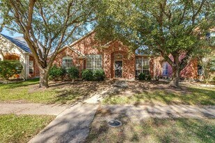 2818 Spanish Moss Trail in Frisco, TX - Building Photo