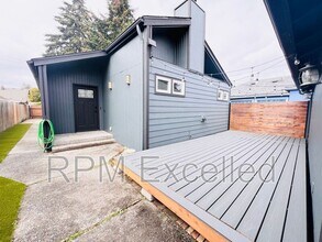 107 N St NE in Auburn, WA - Building Photo - Building Photo