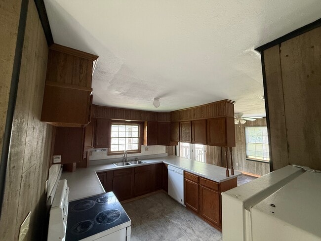 property at 308 Poplar St