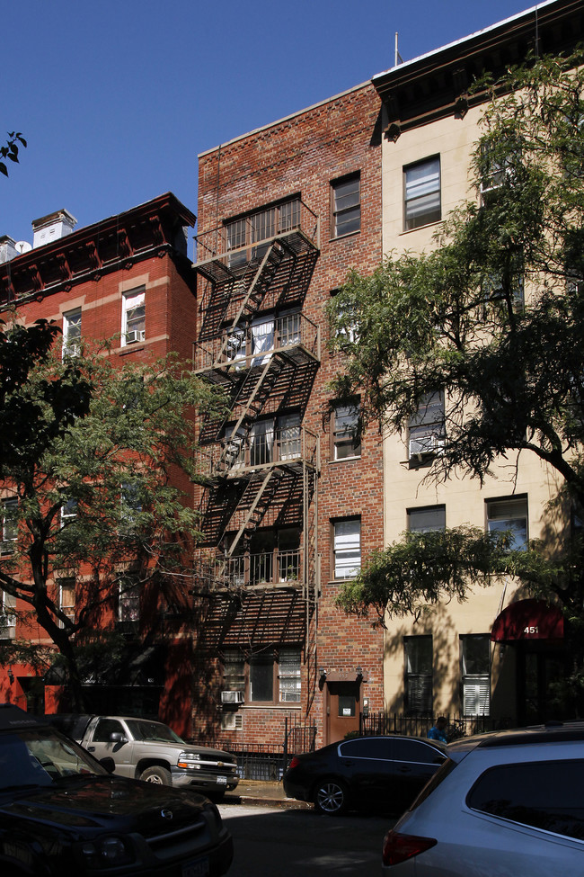 453 W 48th St in New York, NY - Foto de edificio - Building Photo