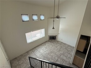 5195 Souvenir Ln in Las Vegas, NV - Building Photo - Building Photo