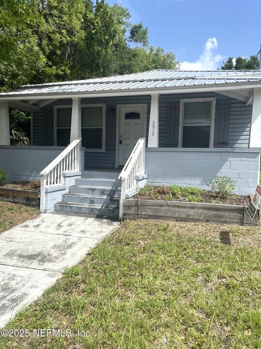 272 W King St in St. Augustine, FL - Building Photo