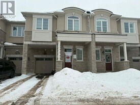 1368 Copley Ct in Milton, ON - Building Photo