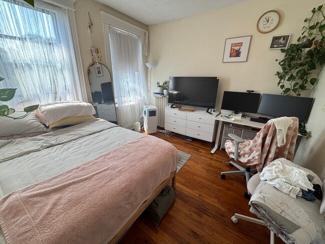property at 1156 Commonwealth Ave