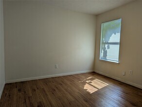 13831 Maximos Dr in Houston, TX - Building Photo - Building Photo