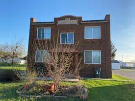 1518 Lincoln Way W, Unit 2