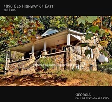 4890 Old Hwy 64 E in Hayesville, NC - Building Photo