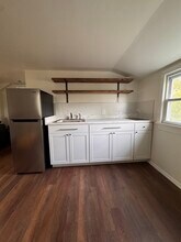 3 Linda Ln, Unit Unit 2 in Green Brook, NJ - Building Photo - Building Photo