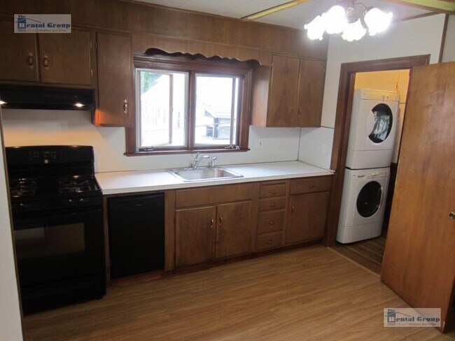 12 Irvington Rd, Unit 2 in Somerville, MA - Building Photo - Building Photo