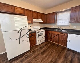 2412 SW Jackson St in Blue Springs, MO - Building Photo - Building Photo