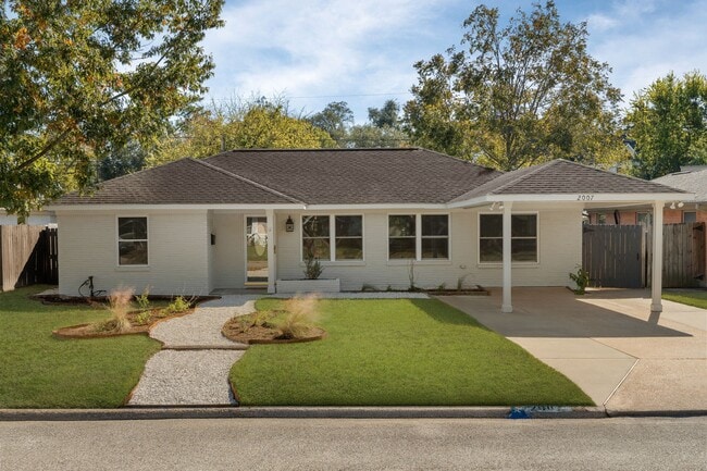 property at 2007 Wakefield Dr