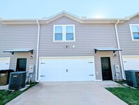 4385 Village Oak Ln in Pace, FL - Foto de edificio - Building Photo