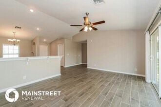 631 NE 1st Pl in Cape Coral, FL - Building Photo - Building Photo